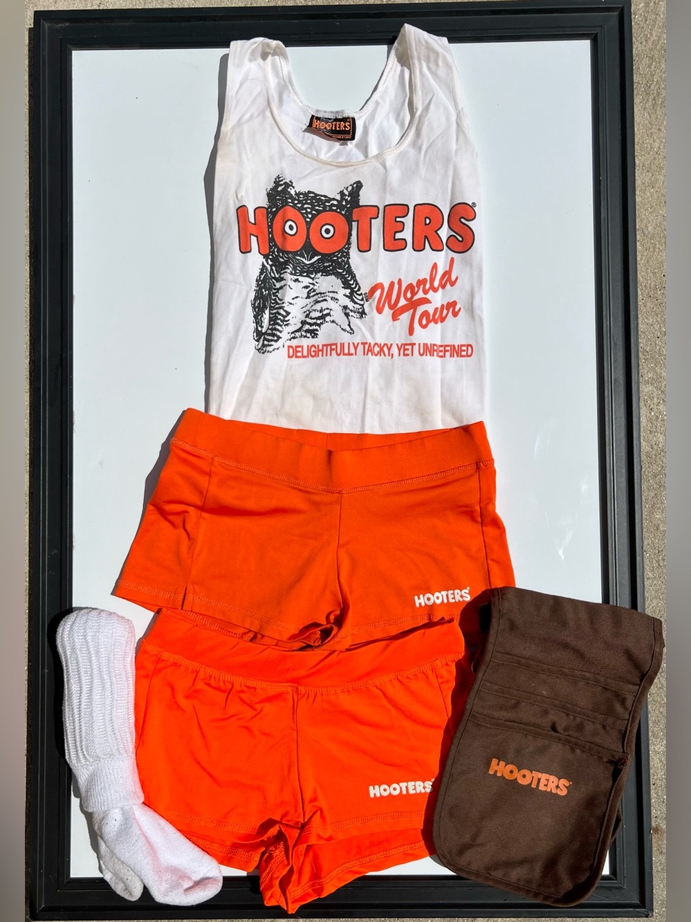 Authentic Hooters Restaurant 2pc Uniform Complete set Tank, Shorts, Apron